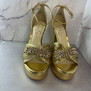 JESSICA SIMPSONS ORNAMENT PLATFORM DRESS SANDALS (8.5)